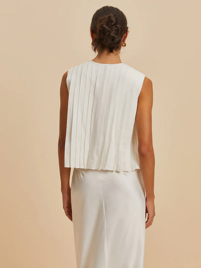 Beata® | Pleated Knotted Sleeveless Blouse