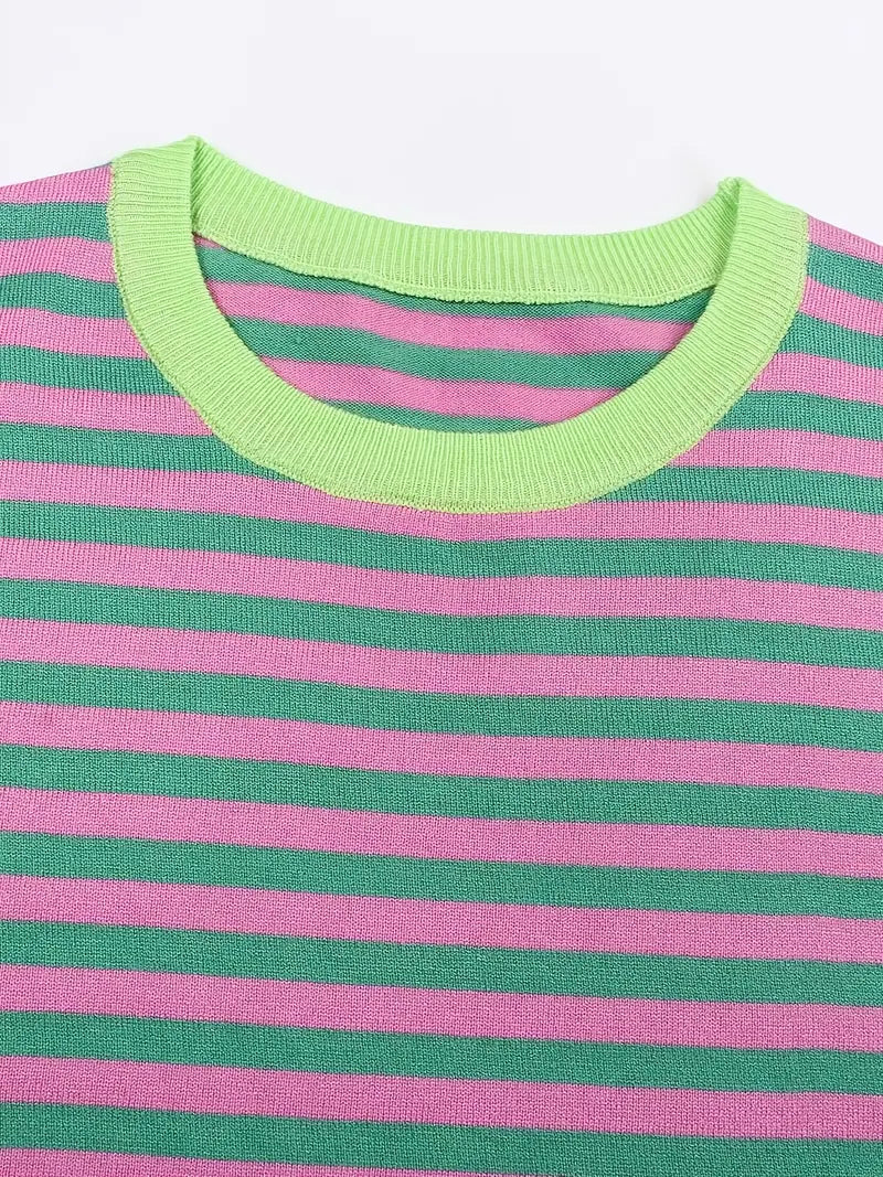 Daisy® | Contrast Color Round Neck Striped Knitted Top