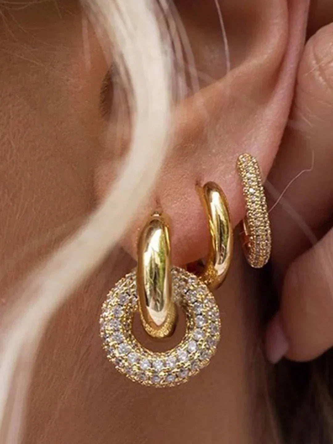 Mafalda® | Retro Polished Double Hoop Earrings